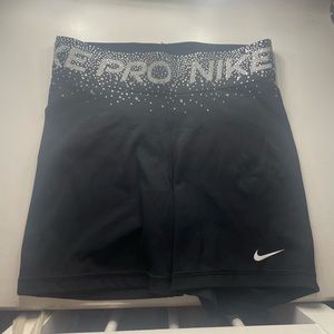 Rhinestoned Nike pro 5”
